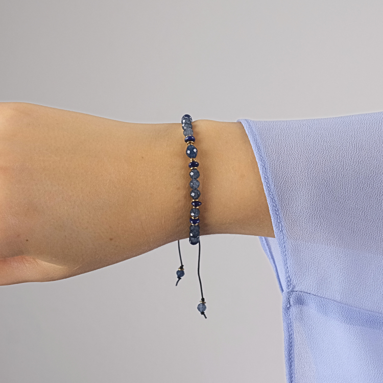 Bransoletka z kamieni naturalnych na sznurku - szafir, lapis lazuli, hematyt - biżuteria z minerałami