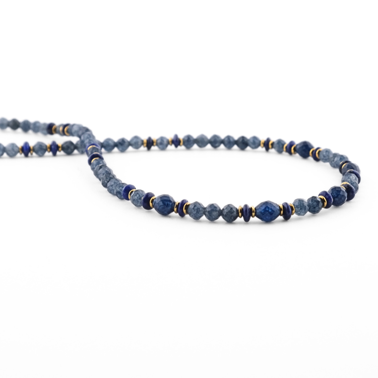 Naszyjniki z kamieni naturalnych - szafir, lapis lazuli, hematyt - delikatne naszyjniki
