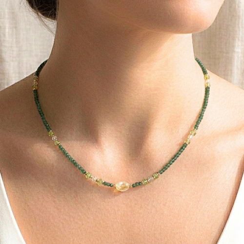 Zestaw naszyjnik i bransoletka z kamieniami szlachetnymi - oliwin, jadeit zielony, symbol dobrobytu i bogactwa - od Miju Jewellery